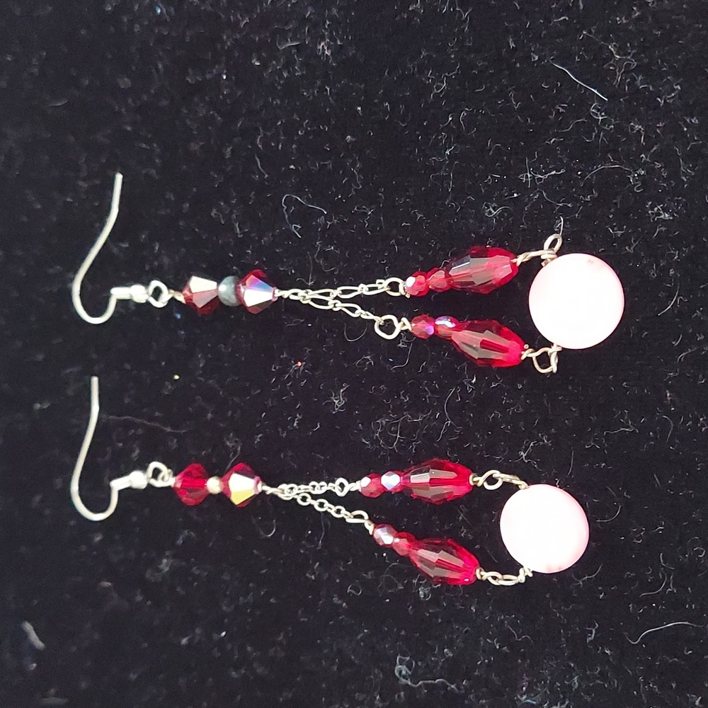 Red and pink hanging earrings